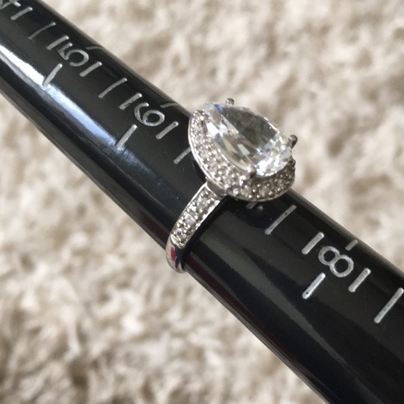 Tear drop sterling ring - Picture 4 of 5